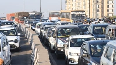 Representative image: Protesters gathered at the Mathura-Vrindavan Road, blocking traffic for hours after finding cow carcasses on Friday (Sakib Ali/iHindustan Times) Representative image: Protesters gathered at the Mathura-Vrindavan Road, blocking traffic for hours after finding cow carcasses on Friday (Sakib Ali/iHindustan Times)