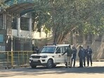 Security personnel outside Delhi Public School in RK Puram, New Delhi on Saturday. (Vipin Kumar/HT Photo)
