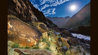 A petroglyph in Ladakh depicting a mask-like symbol. (Image courtesy Ahtushi Deshpande / Speaking Stones : Rock Art of Ladakh) A petroglyph in Ladakh depicting a mask-like symbol. (Image courtesy Ahtushi Deshpande / Speaking Stones : Rock Art of Ladakh)