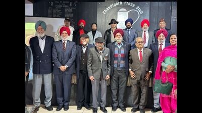 As many as 60 distinguished defence veterans attended the seminar at Chandigarh Press Club on Saturday. (HT Photo)