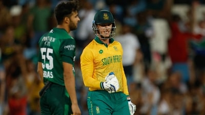 South Africa's Rassie van der Dussen (R) celebrates after winning the second T20 international cricket match between South Africa and Pakistan. (Photo by Phill Magakoe / AFP) (AFP) South Africa's Rassie van der Dussen (R) celebrates after winning the second T20 international cricket match between South Africa and Pakistan. (Photo by Phill Magakoe / AFP) (AFP)