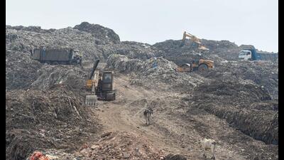 Currently, the Bandhwari site holds approximately 10 lakh tonnes of legacy waste, down from an estimated 32 lakh tonnes four years ago. (HT PHOTO) Currently, the Bandhwari site holds approximately 10 lakh tonnes of legacy waste, down from an estimated 32 lakh tonnes four years ago. (HT PHOTO)