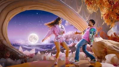 Kiara Advani and Ram Charan in a still from Shankar's maiden Telugu film Game Changer. Kiara Advani and Ram Charan in a still from Shankar's maiden Telugu film Game Changer.