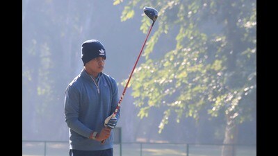 Kolkata’s Anshul Mishra finished with three straight birdies on 16, 17 and 18 to win his semi-final match on the 18th hole at the Chandigarh Golf Club. (Sant Arora/HT)