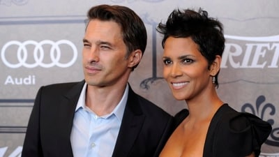 Halle Berry and Olivier Martinez decided to divorce in 2015 after two years of marriage. Halle Berry and Olivier Martinez decided to divorce in 2015 after two years of marriage.