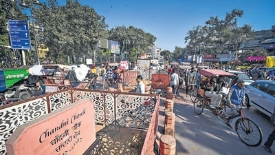 Chandni Chowk market in Delhi on December 6. (Sanchit Khanna/HT Photo)