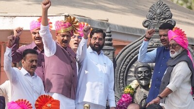 Maharashtra CM Devendra Fadnavis, Deputy CMs Eknath Shinde and Ajit Pawar pay tribute to Chhatrapati Shivaji Maharaj before the Special session of the state Assembly. (PTI)
