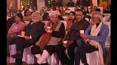 Prakash Jha and others at Metaphor Litfest in Lucknow on Sunday (Deepak Gupta/HT) Prakash Jha and others at Metaphor Litfest in Lucknow on Sunday (Deepak Gupta/HT)