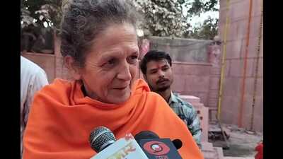 Saint Anjana Giri from Spain arrived in Prayagraj (HT Photo) Saint Anjana Giri from Spain arrived in Prayagraj (HT Photo)