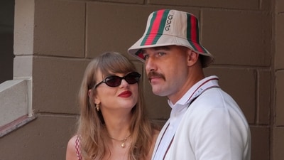 Taylor Swift (L) and Travis Kelce (R) at the men's final match between Italy's Jannik Sinner and USA's Taylor Fritz on day fourteen of the US Open tennis tournament at the USTA Billie Jean King National Tennis Center in New York City, on September 8, 2024. (Photo by TIMOTHY A. CLARY / AFP) (AFP) Taylor Swift (L) and Travis Kelce (R) at the men's final match between Italy's Jannik Sinner and USA's Taylor Fritz on day fourteen of the US Open tennis tournament at the USTA Billie Jean King National Tennis Center in New York City, on September 8, 2024. (Photo by TIMOTHY A. CLARY / AFP) (AFP)