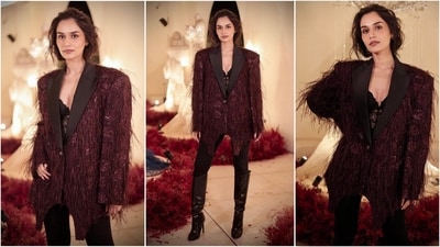 Manushi's latest look features her in a glamorous Falguni Shane Peacock blazer. (Instagram/@manushi_chhillar) Manushi's latest look features her in a glamorous Falguni Shane Peacock blazer. (Instagram/@manushi_chhillar)