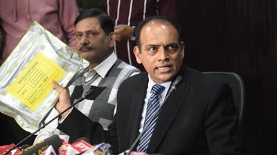 BPSC Chairman Parmar Ravi Manubhai addressed a press conference on December 15, 2024 over the alleged paper leak in the 70th Integrated Combined Competitive Examination (CCE) 2024, in Patna. (Santosh Kumar) BPSC Chairman Parmar Ravi Manubhai addressed a press conference on December 15, 2024 over the alleged paper leak in the 70th Integrated Combined Competitive Examination (CCE) 2024, in Patna. (Santosh Kumar)