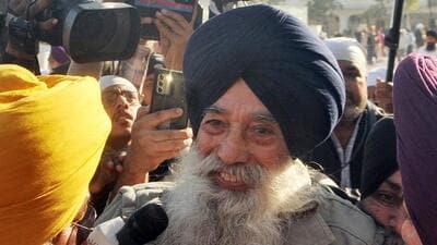 Former militant Narain Singh Chaura had fired at Sukhbir from close range -- while the latter was undergoing tankhah (religious punishment) for the “mistakes” of his party when it was in power from 2007 to 2017 -- but had missed the shot as he was overpowered by policemen in plain clothes and later arrested. (Raminder Pal Singh) Former militant Narain Singh Chaura had fired at Sukhbir from close range -- while the latter was undergoing tankhah (religious punishment) for the “mistakes” of his party when it was in power from 2007 to 2017 -- but had missed the shot as he was overpowered by policemen in plain clothes and later arrested. (Raminder Pal Singh)