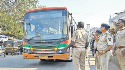 BEST bus services resumed along Kurla West Station Road four days after a bus accident that resulted in 7 people killed and 49 injured. A week later, another bus was involved in a crash. Representative Image.: (Photo by Raju Shinde/HT Photo) (Hindustan Times) BEST bus services resumed along Kurla West Station Road four days after a bus accident that resulted in 7 people killed and 49 injured. A week later, another bus was involved in a crash. Representative Image.: (Photo by Raju Shinde/HT Photo) (Hindustan Times)