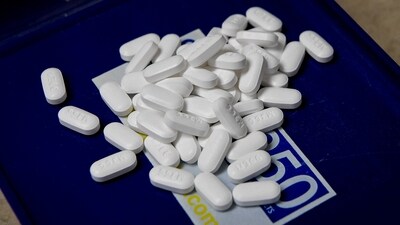 FILE PHOTO: Tablets of the opioid-based Hydrocodone at a pharmacy in Portsmouth, Ohio, June 21, 2017.   REUTERS/Bryan Woolston/File Photo (REUTERS)