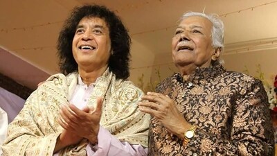 Ustad Zakir Hussain attended an event once with Ustad Ghulam Mustafa Khan. Ustad Zakir Hussain attended an event once with Ustad Ghulam Mustafa Khan.