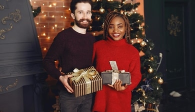Secret Santa: Gift bags (Pexels) Secret Santa: Gift bags (Pexels)