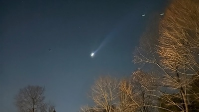 This photo provided by Brian Glenn shows what appears to be multiple drones flying over Bernardsville, N.J., on Thursday, Dec. 5, 2024 (Brian Glenn/TMX via AP, File) (AP) This photo provided by Brian Glenn shows what appears to be multiple drones flying over Bernardsville, N.J., on Thursday, Dec. 5, 2024 (Brian Glenn/TMX via AP, File) (AP)