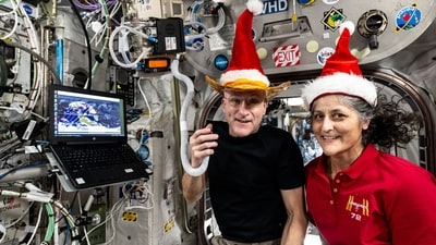 NASA shared a picture of veteran astronaut Sunita Williams wearing a Santa hat. (X/NASA_Johnson) NASA shared a picture of veteran astronaut Sunita Williams wearing a Santa hat. (X/NASA_Johnson)