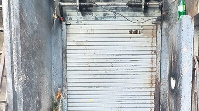 Mumbai, India. Dec 16, 2024: General view of the kitchen where the worker lost his life after he got pulled in by a grinder at Worli in Mumbai. Mumbai, India. Dec 16, 2024. (Photo by Raju Shinde/HT Photo) (Hindustan Times) Mumbai, India. Dec 16, 2024: General view of the kitchen where the worker lost his life after he got pulled in by a grinder at Worli in Mumbai. Mumbai, India. Dec 16, 2024. (Photo by Raju Shinde/HT Photo) (Hindustan Times)