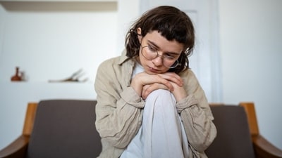 Depressive symptoms can be improved with the help of walking. (Shutterstock) Depressive symptoms can be improved with the help of walking. (Shutterstock)