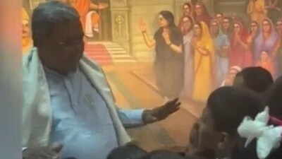 Karnataka Chief Minister Siddaramaiah talking to children in Belagavi. (X/@ChekrishnaCk) Karnataka Chief Minister Siddaramaiah talking to children in Belagavi. (X/@ChekrishnaCk)