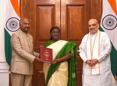 President Droupadi Murmu being presented a report on simultaneous elections in the country by former president Ram Nath Kovind, who led a High-Level Committee (HLC) on 'One Nation, One Election', and Home Minister Amit Shah, at Rashtrapati Bhavan in New Delhi. (PTI.) President Droupadi Murmu being presented a report on simultaneous elections in the country by former president Ram Nath Kovind, who led a High-Level Committee (HLC) on 'One Nation, One Election', and Home Minister Amit Shah, at Rashtrapati Bhavan in New Delhi. (PTI.)
