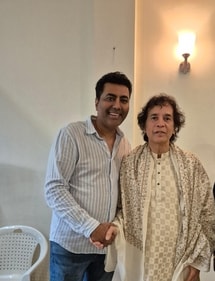 Ustad Zakir Hussain with Rabbani Mustafa Khan Ustad Zakir Hussain with Rabbani Mustafa Khan