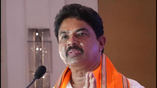 R Ashoka sought to move an adjournment motion in the legislative assembly to discuss the maternal deaths in Ballari and other districts, but speaker UT Khader rejected the notice (PTI)