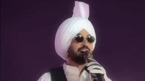 Though the organisers of Diljit’s Chandigarh concert had paid garbage cess (fee) while taking advance permissions from the civic body, the penalty came after city residents and local councillor Prem Lata raised multiple complaints to municipal commissioner Amit Kumar over littering and defacement of public property that was noticed at the exhibition ground in Sector 34 on December 15, a day after the event. (HT File)