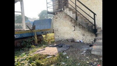 A deserted stretch of the Charbagh station yard (HT) A deserted stretch of the Charbagh station yard (HT)