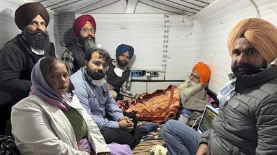 Punjab farmer leader Jagjit Singh Dallewal, abed, on his fast-unto-death near the Khanauri Border in Sangrur district. (PTI) Punjab farmer leader Jagjit Singh Dallewal, abed, on his fast-unto-death near the Khanauri Border in Sangrur district. (PTI)