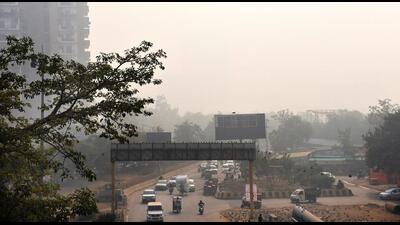 The CPCB data showed that Indirapuram had an AQI of 449 on Tuesday and 425 on Wednesday, both under “severe” category. Sector 62 station in Noida also recorded “severe” AQI with readings of 435 on Tuesday and 432 on Wednesday. (Sakib Ali/HT Photo) The CPCB data showed that Indirapuram had an AQI of 449 on Tuesday and 425 on Wednesday, both under “severe” category. Sector 62 station in Noida also recorded “severe” AQI with readings of 435 on Tuesday and 432 on Wednesday. (Sakib Ali/HT Photo)