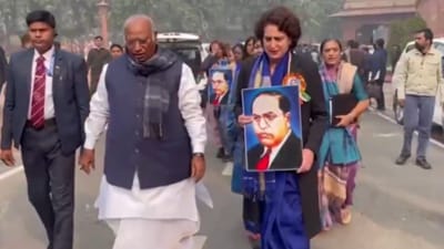 Congress president Mallikarjun Kharge with party MP Priyanka Gandhi Vadra in the Parliament complex on Thursday. (HT Photo) Congress president Mallikarjun Kharge with party MP Priyanka Gandhi Vadra in the Parliament complex on Thursday. (HT Photo)