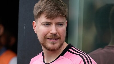 MrBeast, the YouTube sensation, plans to film a video exploring the Egyptian Pyramids after renting them for 100 hours.
(AP Photo/Rebecca Blackwell, File) (AP) MrBeast, the YouTube sensation, plans to film a video exploring the Egyptian Pyramids after renting them for 100 hours.
(AP Photo/Rebecca Blackwell, File) (AP)