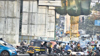 The Pune metro line-3 Hinjewadi-Shivajinagar project causes traffic disruptions at certain locations, including Baner Road. (MAHENDRA KOLHE/HT) The Pune metro line-3 Hinjewadi-Shivajinagar project causes traffic disruptions at certain locations, including Baner Road. (MAHENDRA KOLHE/HT)
