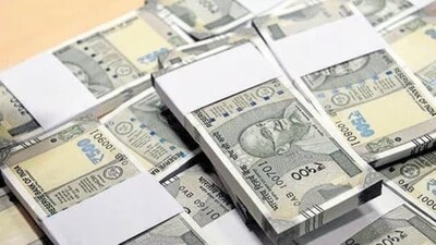 Class 9 student Saif Ali had gone to withdraw ₹500 from his bank account when he found ₹86.65 crore in hi bank. (Representational) Class 9 student Saif Ali had gone to withdraw ₹500 from his bank account when he found ₹86.65 crore in hi bank. (Representational)