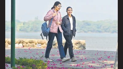 Visitors at Sukhna Lake in Chandigarh on Thursday. (Ravi Kumar/HT)