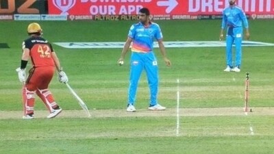 R Ashwin opted not to run Aaron Finch out during a match in IPL 2020 (Twitter)