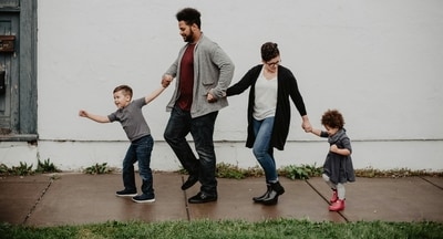 In a podcast, Alain de Botton proposes that children who do not aspire to fame reflect strong parenting. (Pexels) In a podcast, Alain de Botton proposes that children who do not aspire to fame reflect strong parenting. (Pexels)