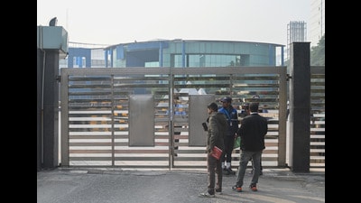 A private school in Sector 126, Noida, received a bomb threat via email late onThursday night, officials said adding that the school administration checked the email on Friday morning, after which the police were alerted. (HT PHOTO) A private school in Sector 126, Noida, received a bomb threat via email late onThursday night, officials said adding that the school administration checked the email on Friday morning, after which the police were alerted. (HT PHOTO)