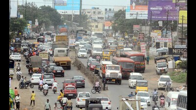 A state government official said that funds are approved for the project and over 90% land acquisition is completed. Actual work on ground will get started soon. (HT PHOTO)
