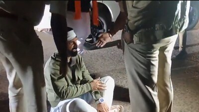 Lakshmi Hebbalkar alleged that BJP MLC CT Ravi called her with "obscene word" Lakshmi Hebbalkar alleged that BJP MLC CT Ravi called her with "obscene word"
