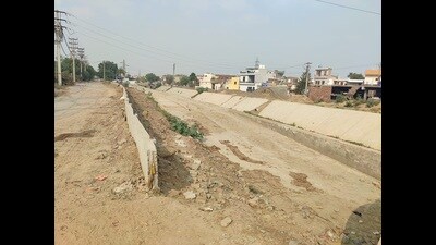 The incomplete work on Chhoti Nadi in Patiala. (HT photo)