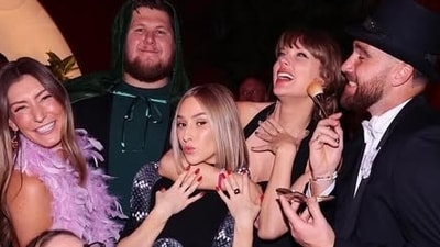 Travis Kelce hosted a surprise party for Taylor Swift (IG-ashavignone) Travis Kelce hosted a surprise party for Taylor Swift (IG-ashavignone)