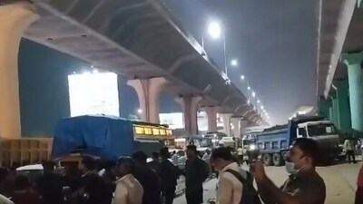 The truck was barred from entering Bengaluru during the restricted hours for heavy vehicles, between 4.30 PM and 8 PM.
