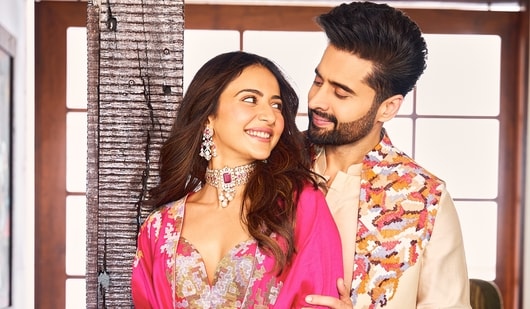 Rakul and Jackky in Rishi & Soujit ensembles for the HT City Showstoppers shoot, with Rakul completing her look with diamond jewellery from Kays Jewels (Photo: Tejas Nerurkar)