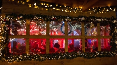 Customers dine at a Christmas market in Berlin, Germany, on Wednesday, December. 18, 2024. (Bloomberg) Customers dine at a Christmas market in Berlin, Germany, on Wednesday, December. 18, 2024. (Bloomberg)