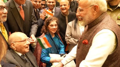PM Modi met a 101-year-old ex-IFS officer in Kuwait PM Modi met a 101-year-old ex-IFS officer in Kuwait