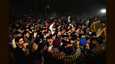 The area around the venue was closed from all sides, affecting vehicle movement, which had a compounding effect on the chaos. (HT Photo)